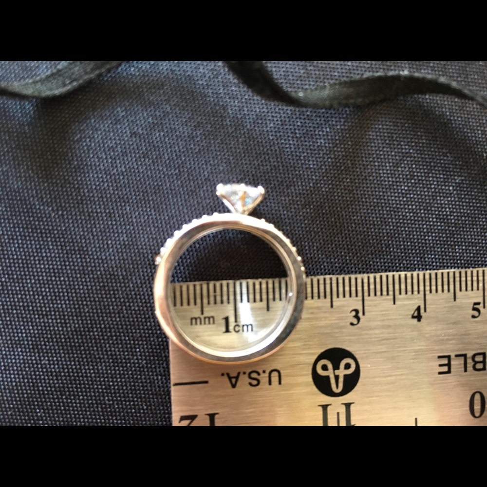Ring - Picture 6 of 7
